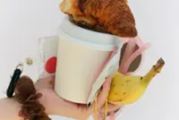 The claw grip is trending, and it says a lot about women’s fashion woes