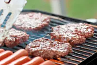 Grilling meats may not bring down cancer risk