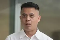 Singapore prison officer accused of taking bribes to smuggle nude photos, prescription drugs to inmate