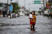 Some 280,000 people homeless as more weather chaos hits Philippines