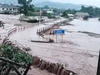 Lao communities on edge as river levels climb amid continuous rainfall