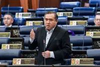 No buts about it: Heavy vehicle speed limiter rule to be enforced from Oct 1, says Loke