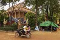 Cambodia says Thai meetings yielded agreement on troops, talks