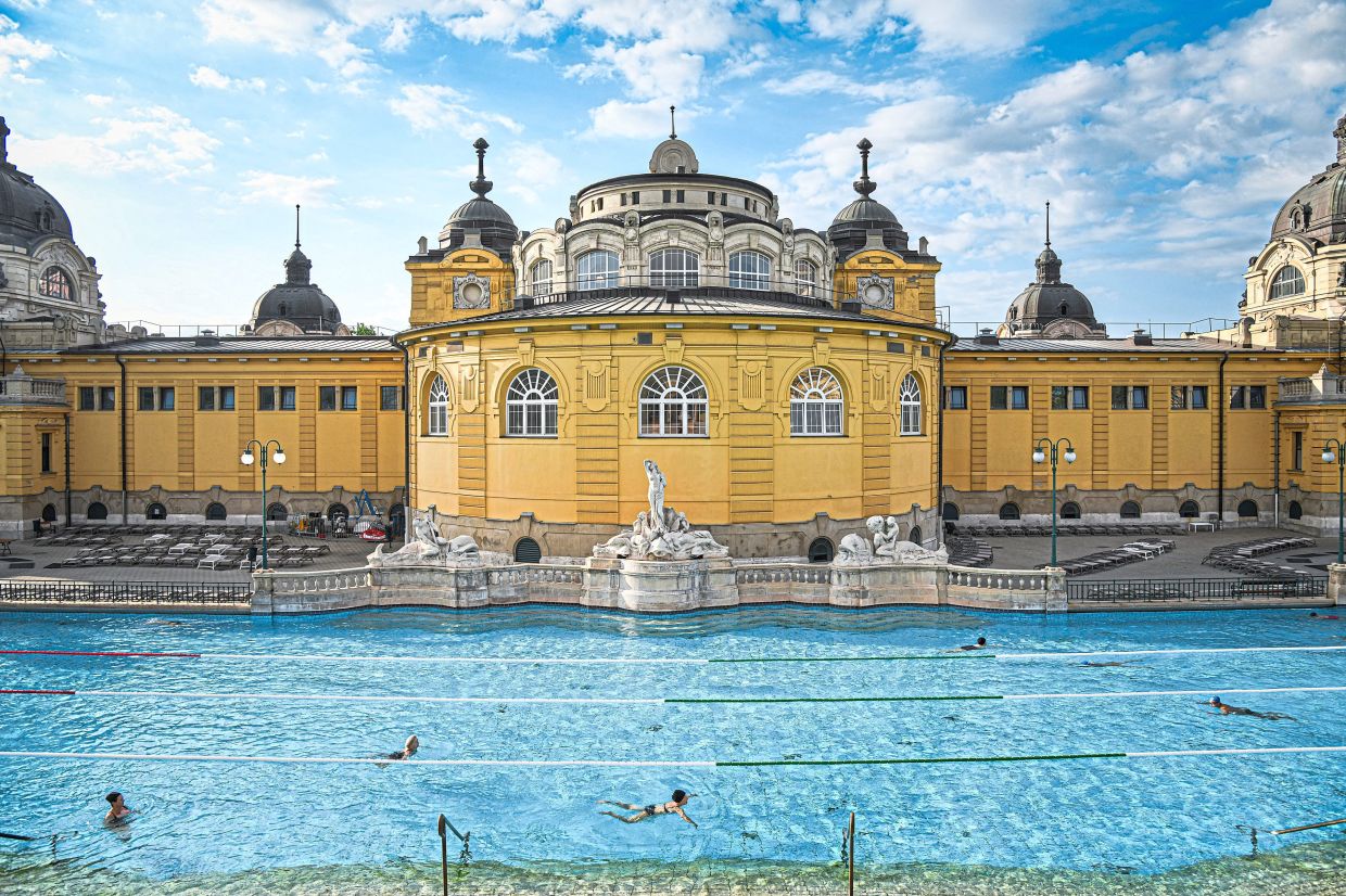 Heading to Europe soon? Here's how to beat the summer heat