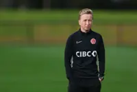 Soccer-Former Canada coach Priestman returns to football in NZ after ban