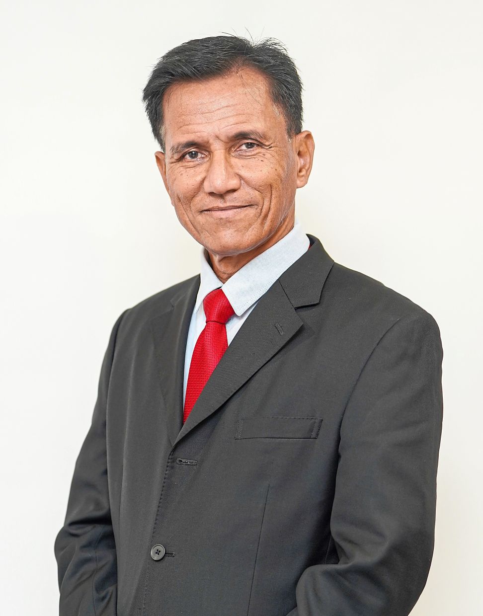 Azmi was conferred the Darjah Johan Negeri award.