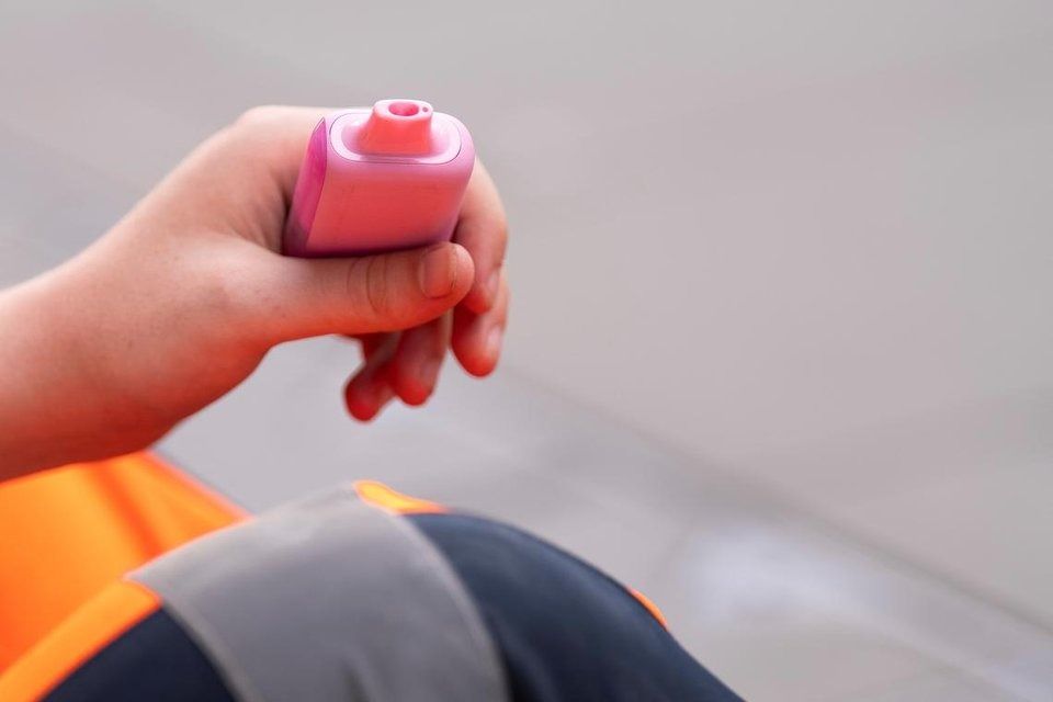 Health Ministry launches ops to combat smoking, vape