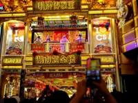 Heat fuels China’s booming night-time tourism