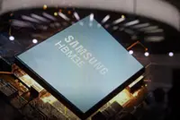 Samsung profit tumbles as chip arm face challenges
