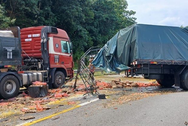 Two killed in lorry-trailer collision on North-South Expressway near Slim River