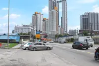 Condo folk dicing with danger at Jalan Puchong junction