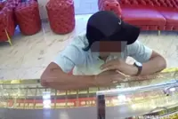 QuickCheck: Did a man make off with a gold bracelet from a Selangor jeweller?