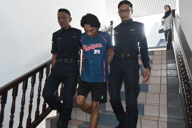 Ruckus in court complex as woman tries to stop journalists covering robbery case