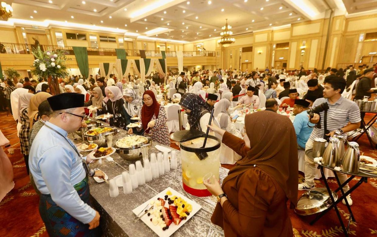 Aidilfitri Madani events cost RM10mil, Parliament told