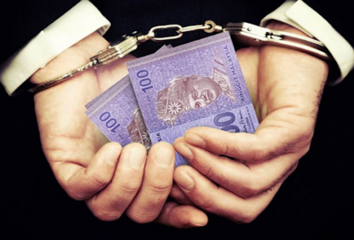 Former cop fined RM20,000 in plea bargain over RM31,000 bribery case