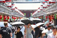 53,000 hospitalised in historic heat