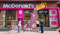 McDonald's China eyes 10,000 outlets