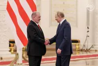 King meets Putin during landmark state visit