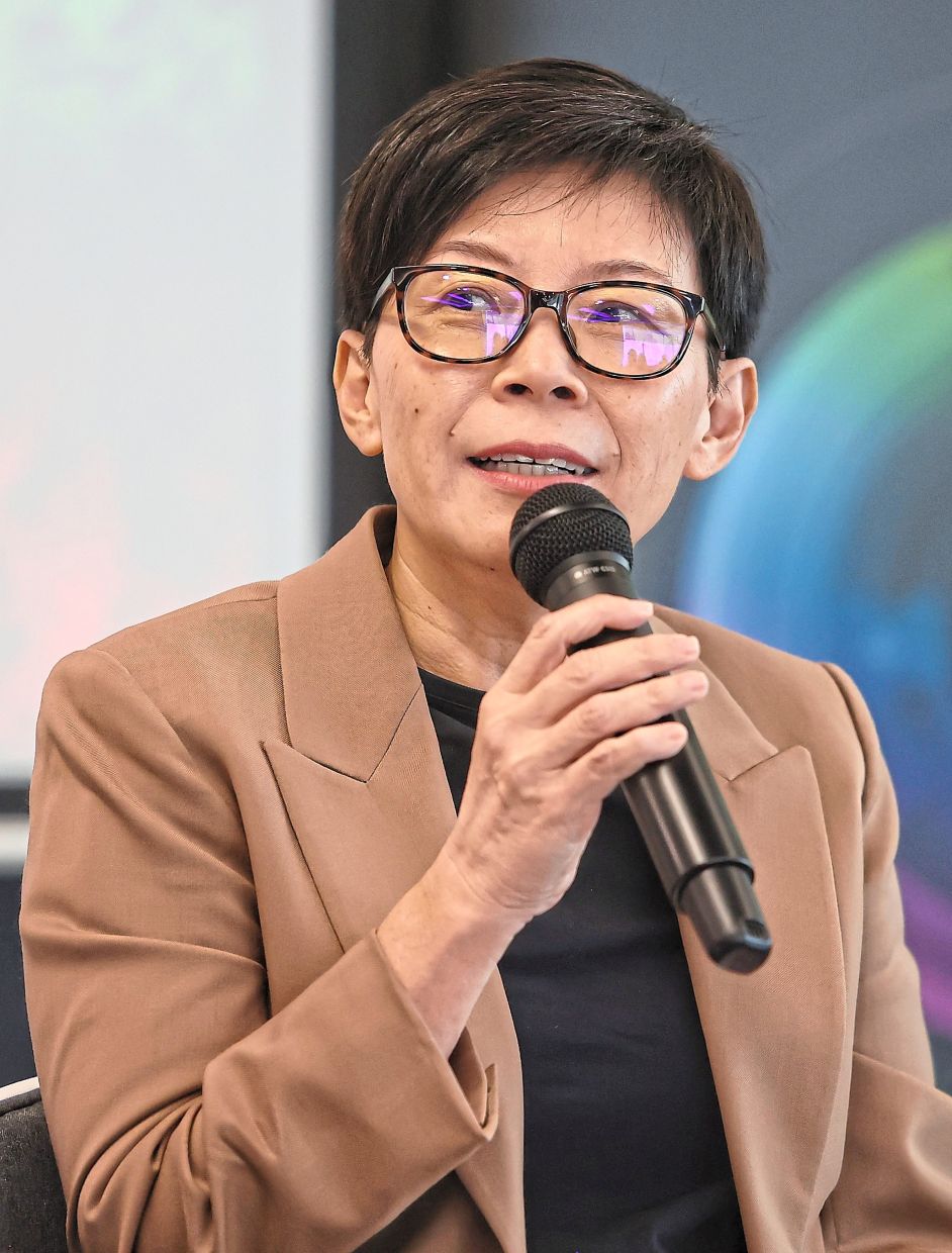 Siew Ming says it is important to have a circle of people who will speak the truth.