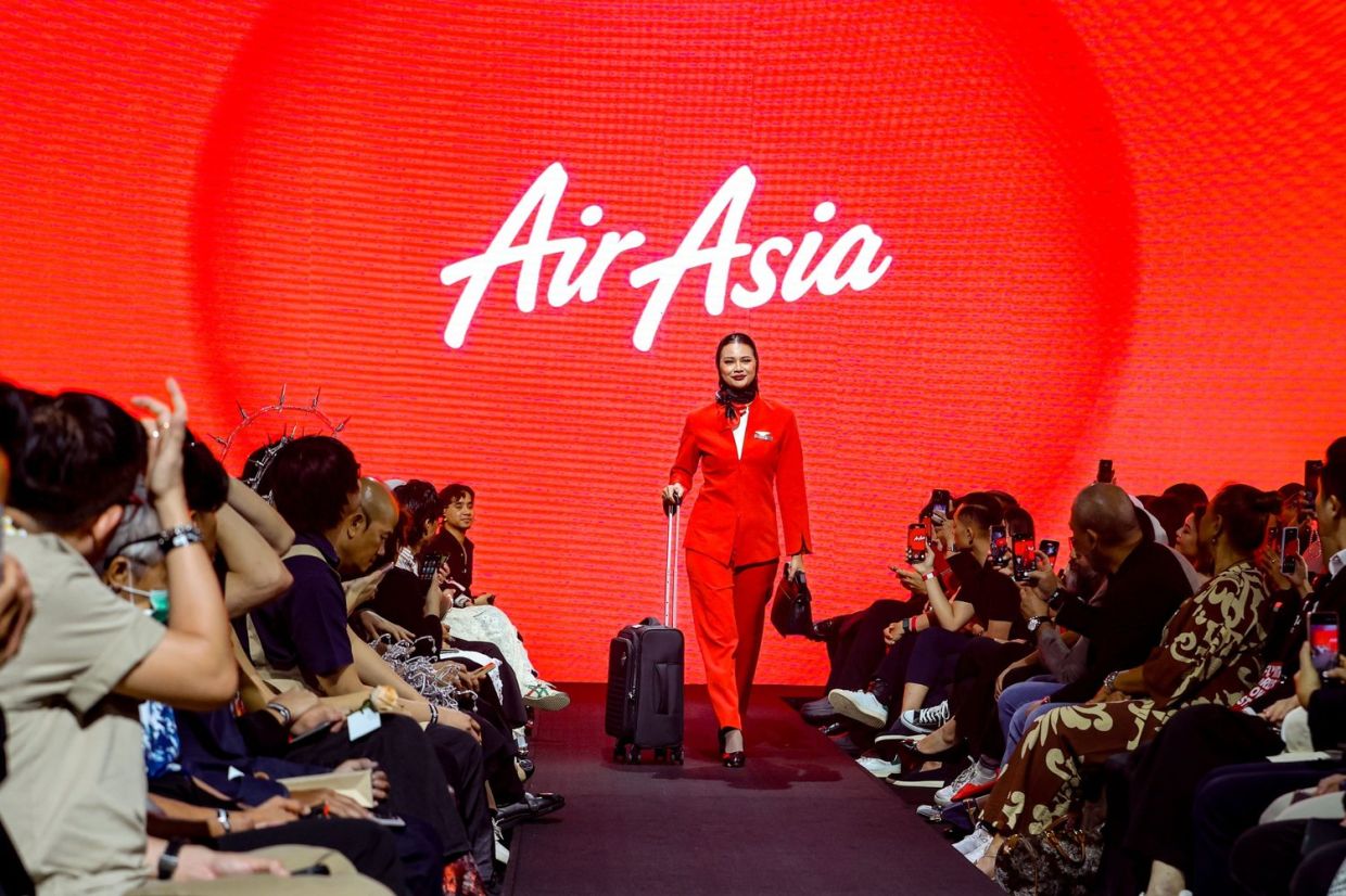 AirAsia X also introduced its modest uniform variant for routes like Jeddah and Medina.