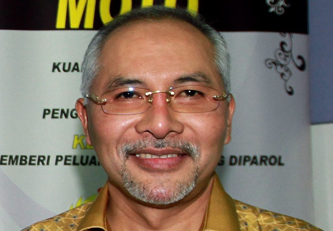 Former S&#039;gor MB Khir Toyo officially joins Bersatu, says Umno no longer dominant