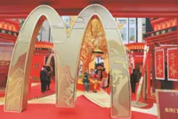 McDonald’s China plans 10,000 outlets