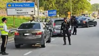 Cops issue 57 summonses in traffic ops at Second Link Crossing