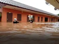 Flood relief efforts intensify as Lao communities, authorities unite