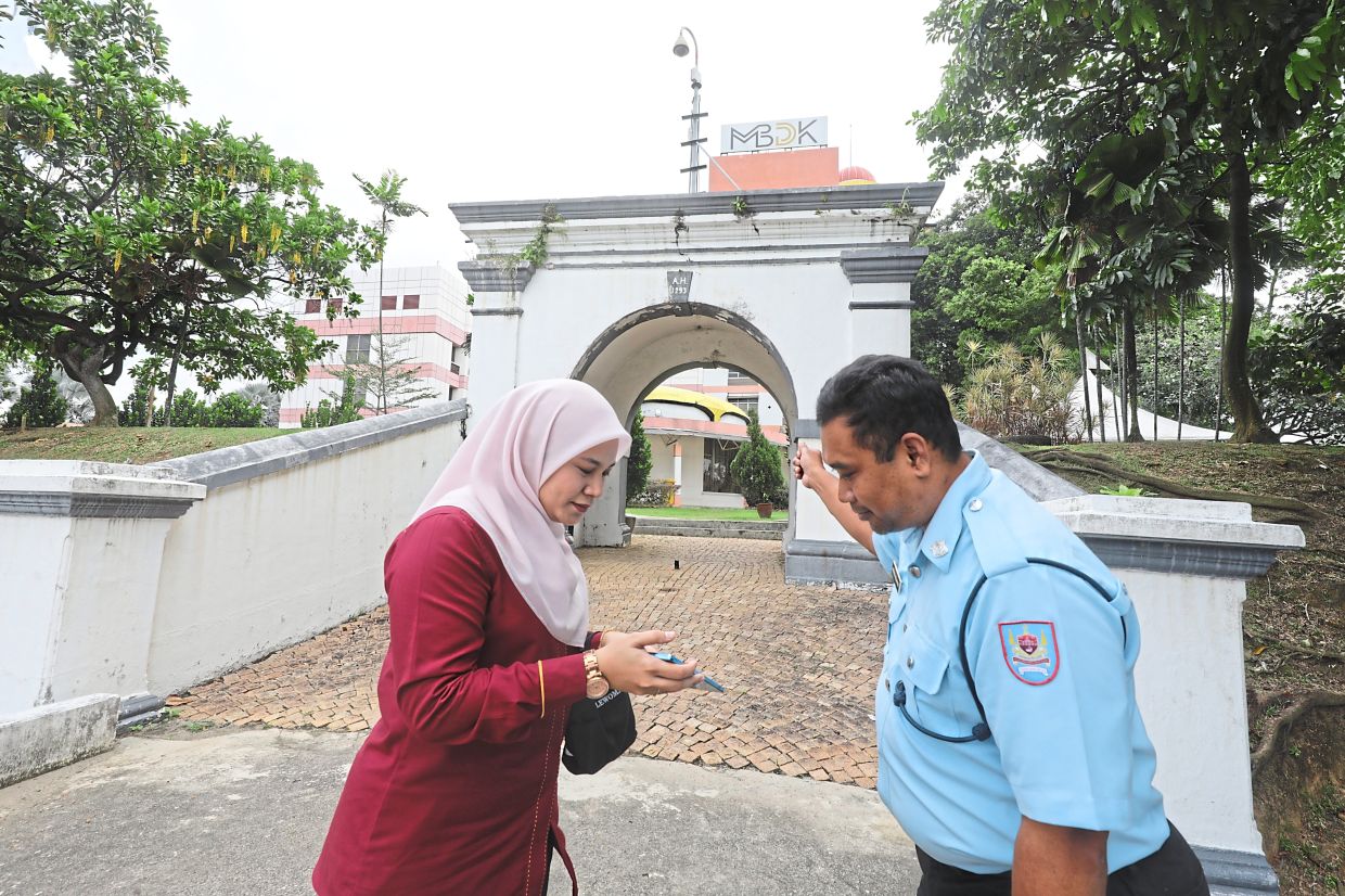 Kota Raja Mahadi, a popular spot for photos, will get a new coat of paint.
