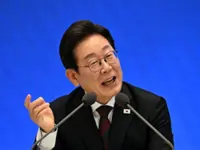 South Korea, Vietnam leaders pledge deeper ties amid trade challenges