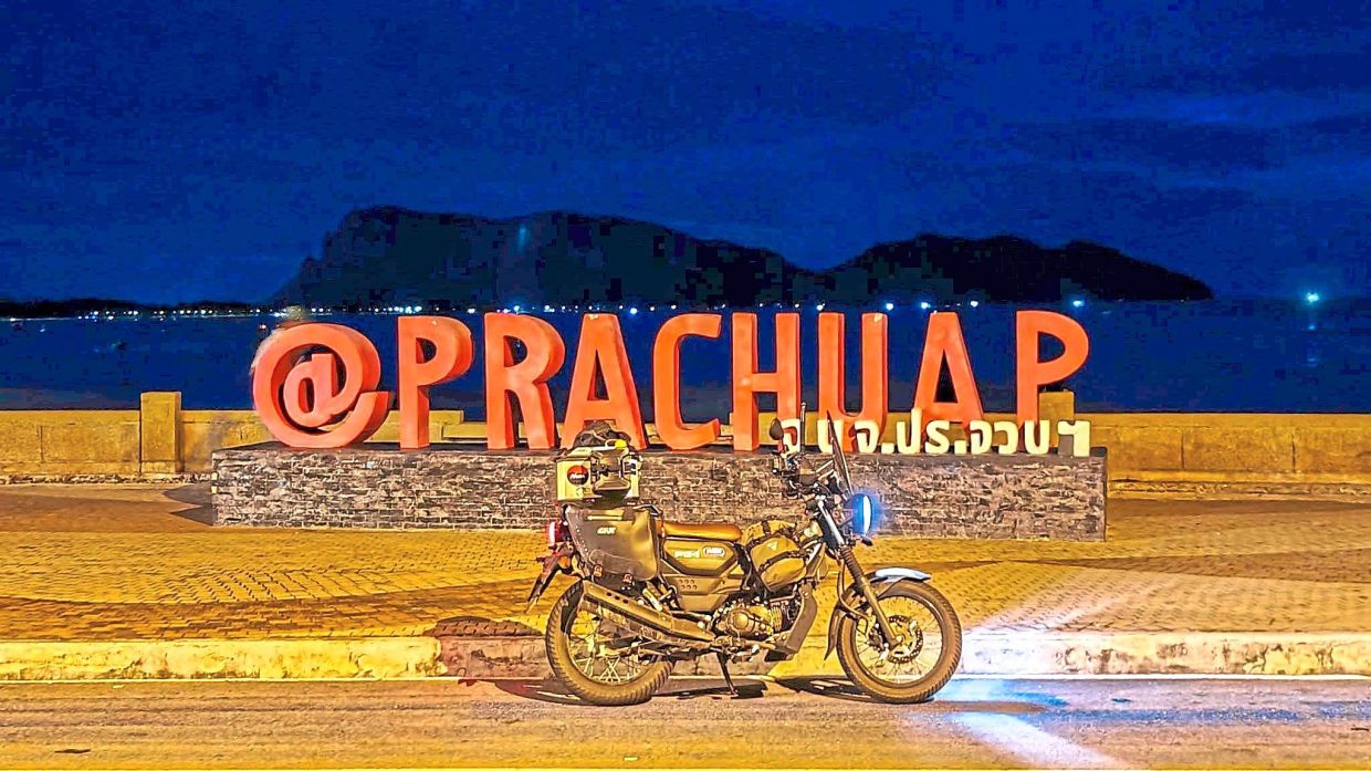 A quiet small town at the tip of the Kra Isthmus, where land narrows between the Andaman Sea and the Gulf of Thailand.