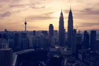 Household spending, services forecast to bolster economy