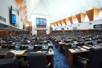 Dewan Rakyat descends into chaos after Chong questions Hadi on 13MP