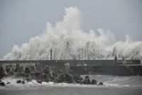 Typhoon Podul intensifies, expected within 24 hours in northernmost Philippines