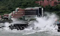 Typhoon Podul slams into southern Taiwan, hundreds of flights cancelled