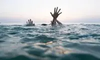 Two Vietnamese youths save drowning children in Japan's Gotenba Beach