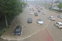 At least one dead as heavy rain starts to slow in Seoul region