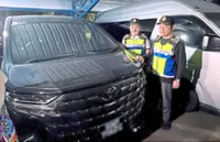 S’pore drivers offering illegal e-hailing rides