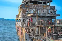 Ghost ship not considered dangerous