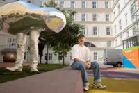 Keeping cool with colours - Vienna museum paints asphalt to fight heat