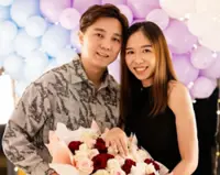 Independent coach Kok Siang gets engaged