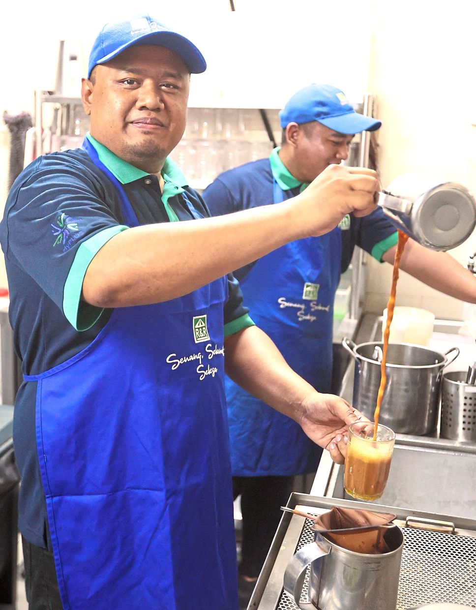 Diba Cafe (Seremban RSA) manager Hanif Abdul Wahid.