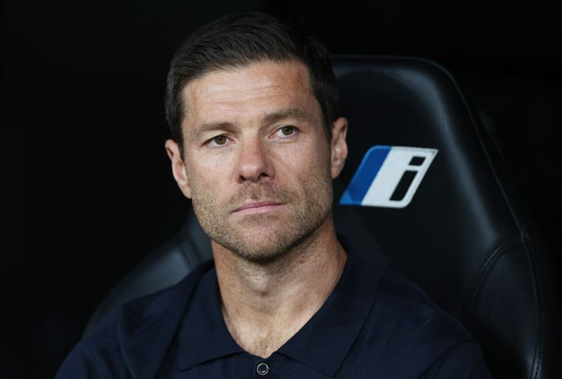 Soccer-New arrivals handled the pressure well in LaLiga opener, says Real Madrid's Alonso