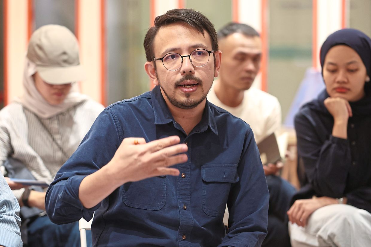 ‘This is not a complete history of Kluang, but a selective documentation that leaves space for other stories,’ says Nazmi.