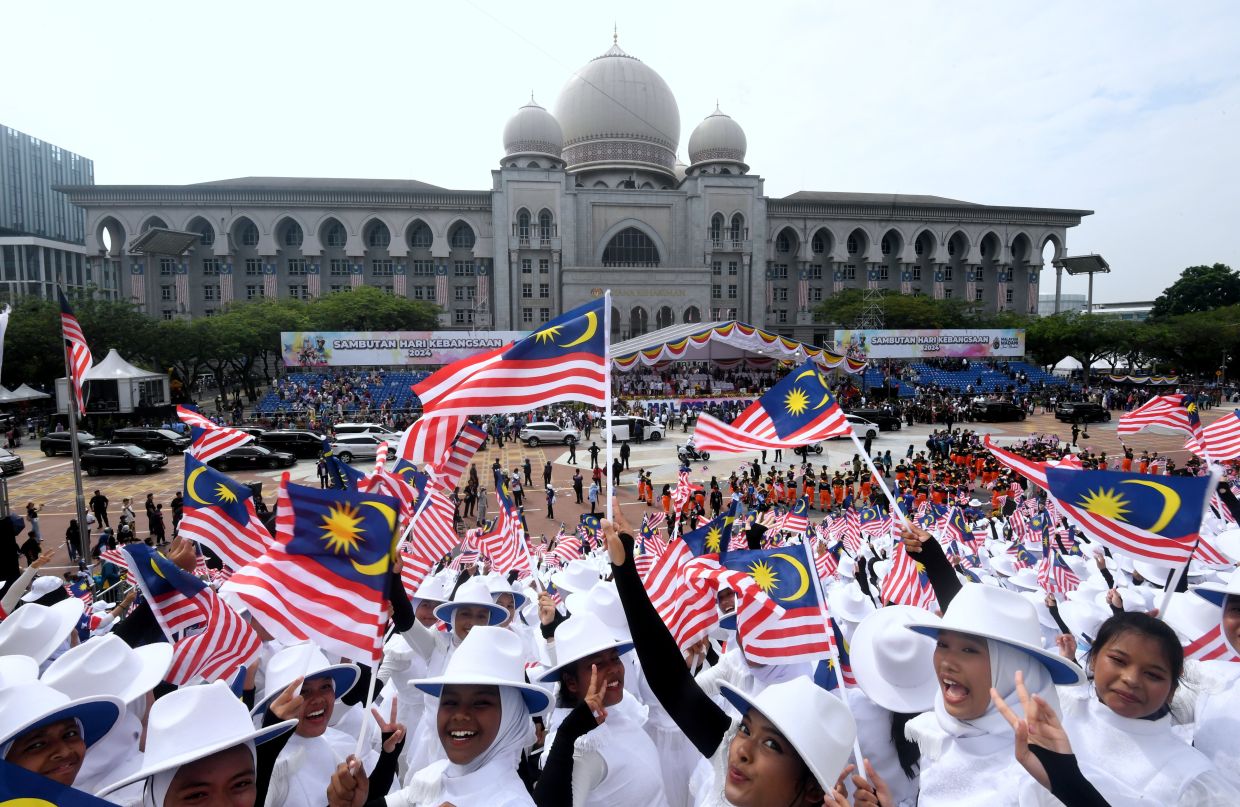 Zaradi vaj za državno proslavo zaprtje cest v Putrajayi