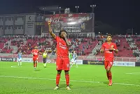 Olusegun’s still blazing – veteran striker’s vintage display lifts Red Warriors