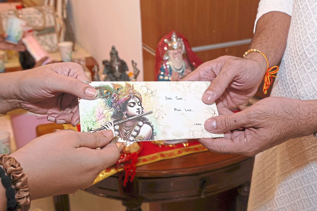After tying the ‘rakhi’ on a brother or male cousin, a girl receives a token of appreciation.