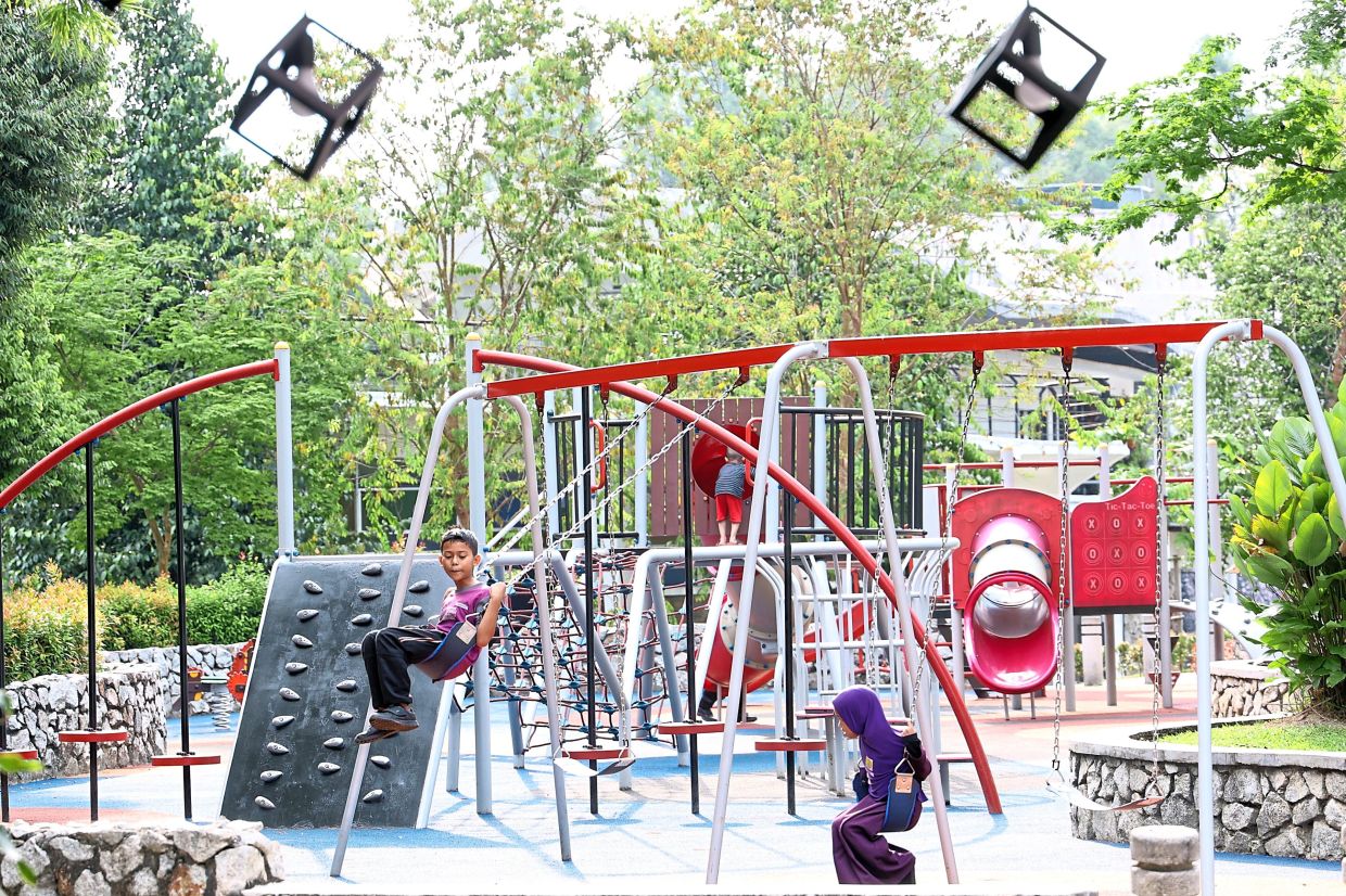 With varied amenities and open spaces, the youth centres allow children to play and run free.