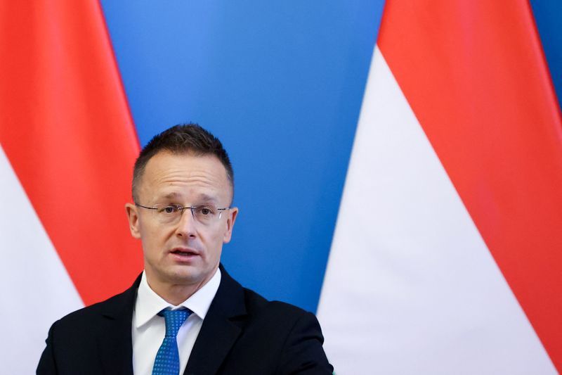 Hungary ready to host Ukraine-Russia peace talks, foreign minister says