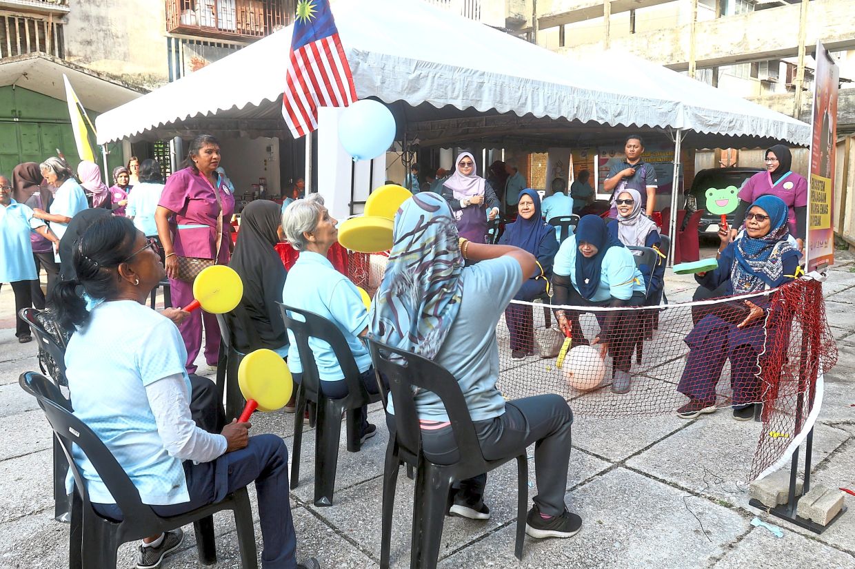 Activities for senior citizens during the five-day programme include volley balloon suitable for those with mobility issues.